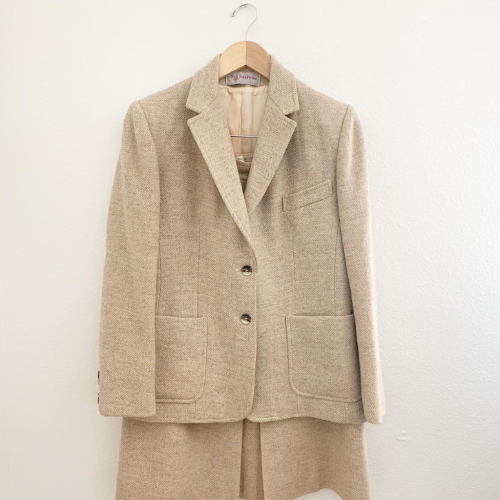 Vintage Evan Picone Madmen style skirt suit set